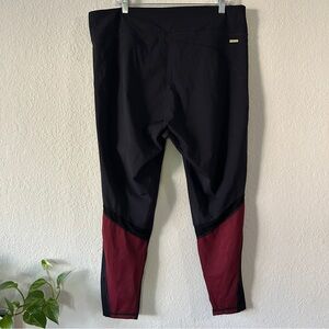 🌷Alala Black & Burgundy Colorblock Leggings – Size 2X